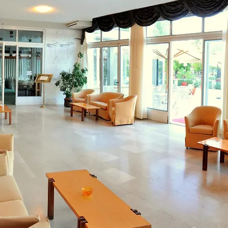 Britannia تْشيزيناتيكو