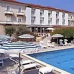 Britannia Hotel 4*
