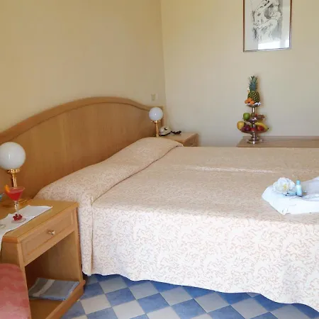 Szálloda Britannia 4*