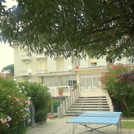 Britannia Szálloda 4*
