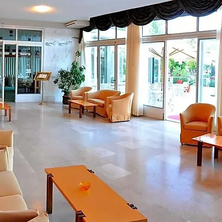 Ξενοδοχείο Britannia Cesenatico