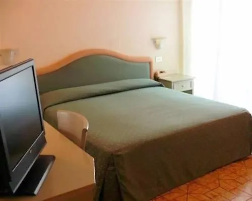 Britannia Hotel 4*