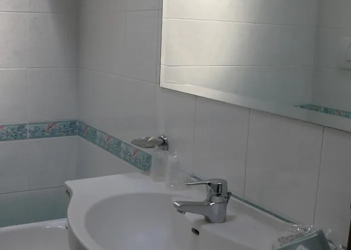 Britannia 4*